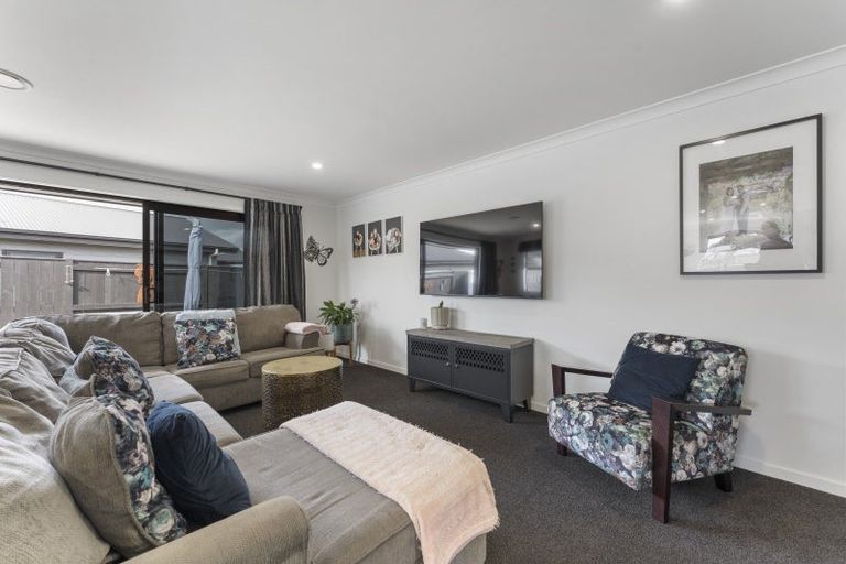 Photo of property in 12 Peckham Lane, Ashhurst, 4810