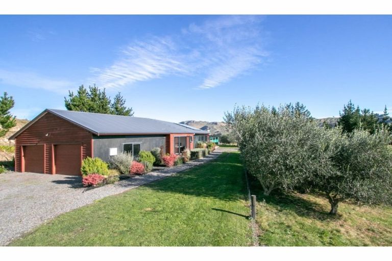 Photo of property in 824 Maraetotara Road, Maraetotara, Havelock North, 4294