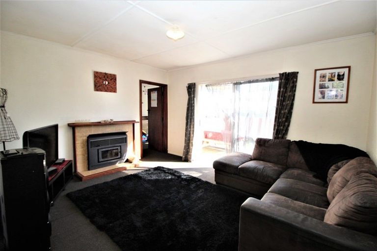 Photo of property in 34 Bowen Street, Woodville, 4920