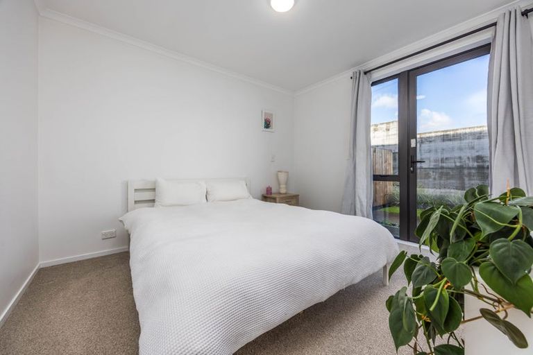 Photo of property in 7/18 Titoki Street, Te Atatu Peninsula, Auckland, 0610