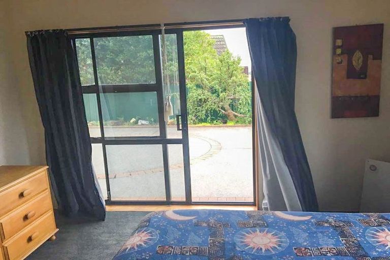 Photo of property in 8 Ilex Place, Totara Heights, Auckland, 2105