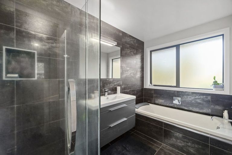 Photo of property in 14 Hamon Place, Pukehangi, Rotorua, 3015