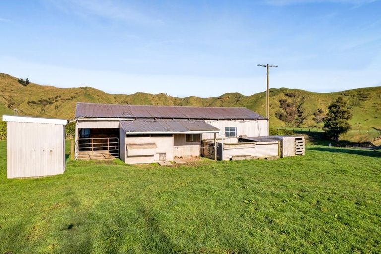 Photo of property in 2625 Ohura Road, Strathmore, Stratford, 4392