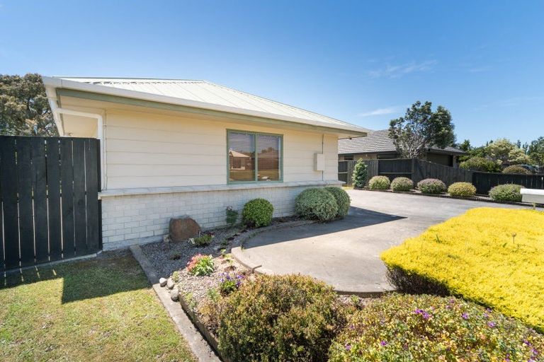 Photo of property in 20 Parnell Heights Drive, Kelvin Grove, Palmerston North, 4414
