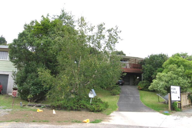 Photo of property in 46 Sequoia Place, Sunnynook, Auckland, 0620
