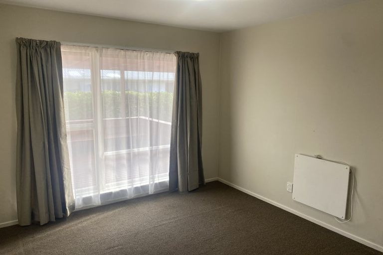 Photo of property in 5 Beach Road, North New Brighton, Christchurch, 8083
