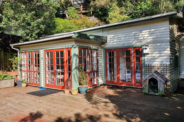 Photo of property in 44 Gordon Road, Plimmerton, Porirua, 5026