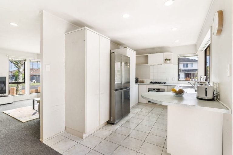 Photo of property in 1/62 Alicia Road, Somerville, Auckland, 2014