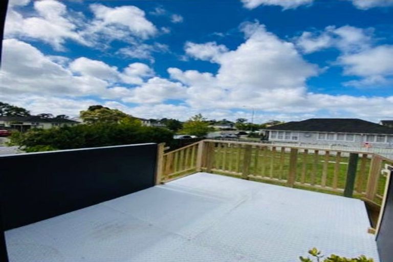 Photo of property in 8/90 Swaffield Road, Papatoetoe, Auckland, 2025