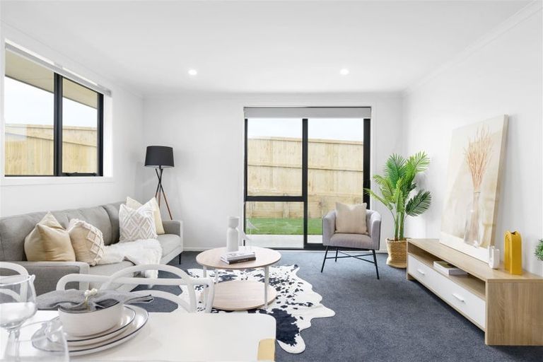 Photo of property in 31 Waruhia Crescent, Rototuna North, 3281