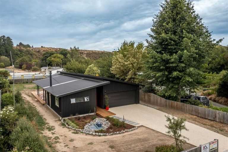 Photo of property in 10 Achray Street, Waiau, 7332