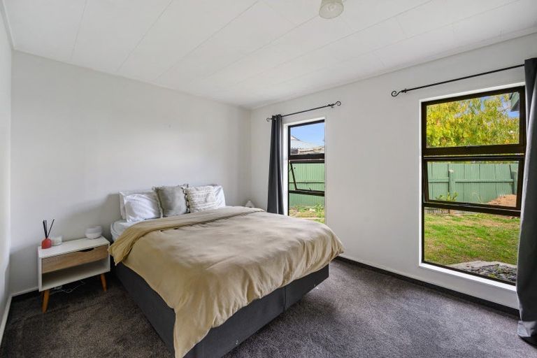 Photo of property in 33 Duckworth Crescent, Greenmeadows, Napier, 4112