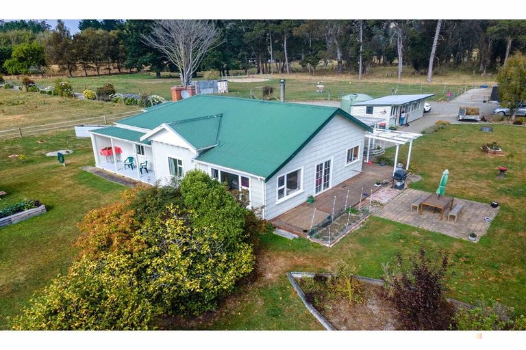 Photo of property in 92 Studholme Settlement Road, Waimate, 7979