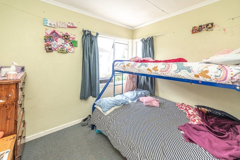 Photo of property in 8 Taupata Street, Castlecliff, Whanganui, 4501