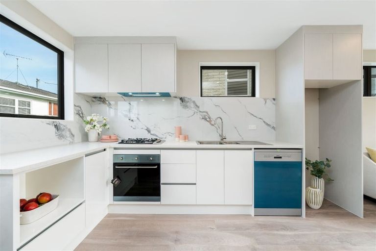 Photo of property in 15a Joyce Street, Pahurehure, Papakura, 2113