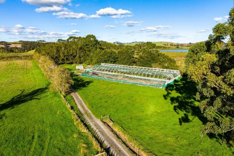 Photo of property in 145 Petley Road, Paparoa, 0571