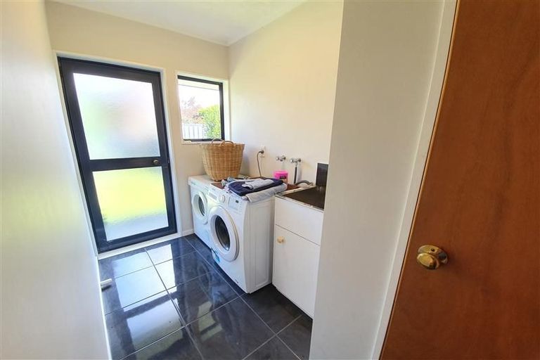 Photo of property in 24 Sheffield Street, Awapuni, Palmerston North, 4412
