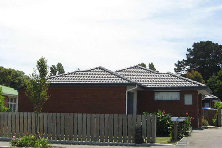 Photo of property in 223a Wainoni Road, Avondale, Christchurch, 8061