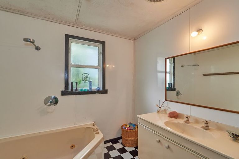 Photo of property in 1 Blenheim Place, Feilding, 4702