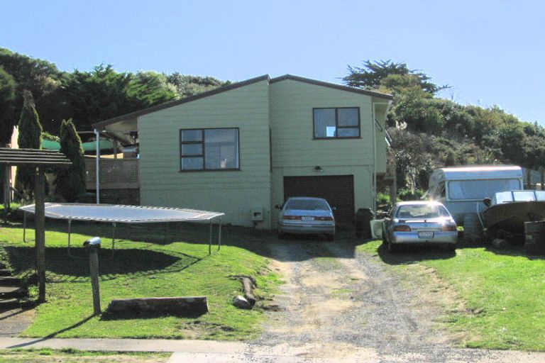 Photo of property in 10 Chapel Street, Takapuwahia, Porirua, 5022