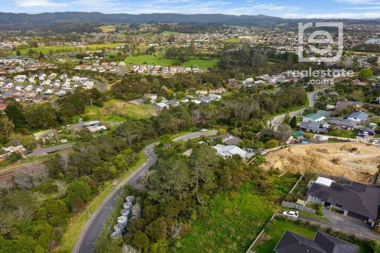 Photo of property in 103 Rangeview Road, Sunnyvale, Auckland, 0612