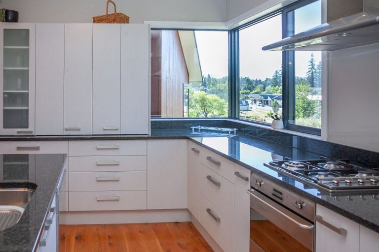 Photo of property in 43 Saint James Avenue, Hanmer Springs, 7334