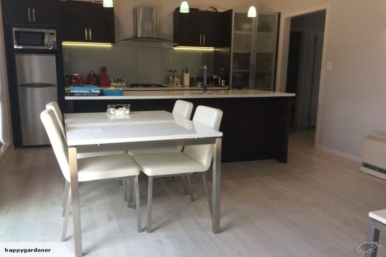 Photo of property in 15 Old Lake Road, Narrow Neck, Auckland, 0624