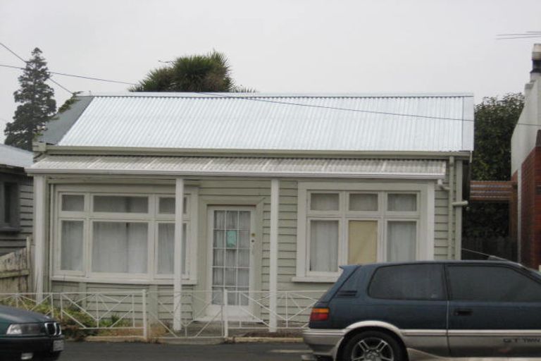 Photo of property in 23 Dundas Street, North Dunedin, Dunedin, 9016