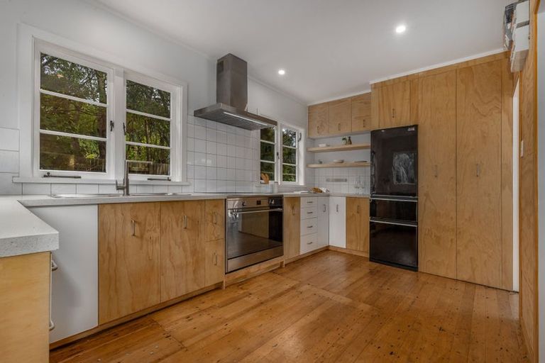 Photo of property in 1 Raebern Lane, Raumati Beach, Paraparaumu, 5032