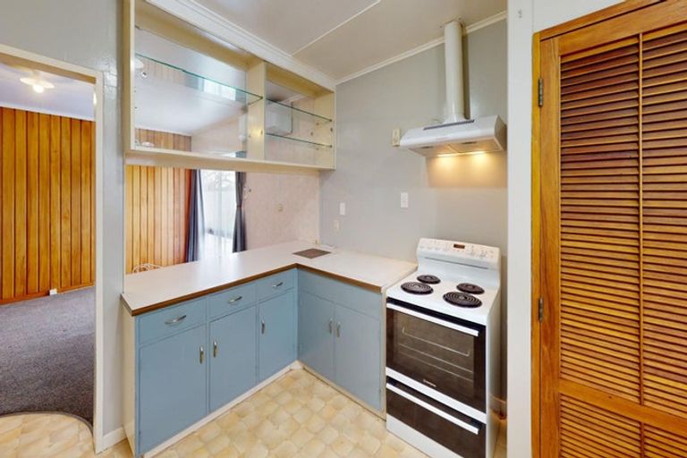 Photo of property in 42 Kimberley Grove, Westbrook, Palmerston North, 4412