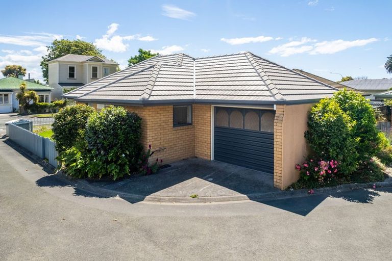 Photo of property in 27 Tasman Street, The Wood, Nelson, 7010