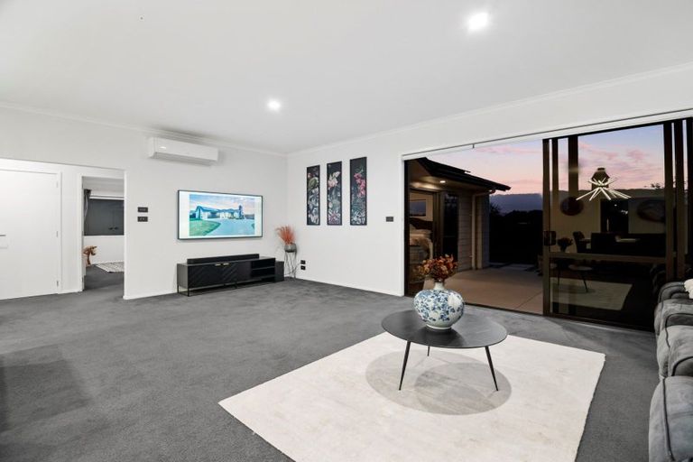 Photo of property in 65 Puhirake Crescent, Pyes Pa, Tauranga, 3112