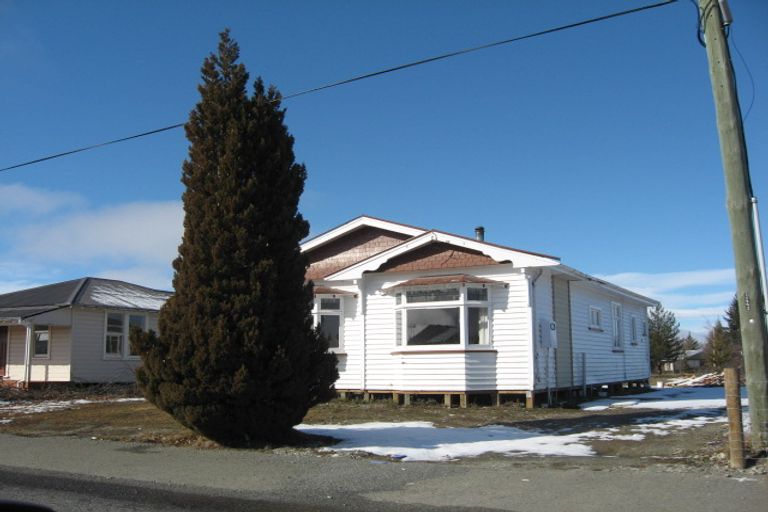 Photo of property in 25 Totara Drive, Twizel, 7901