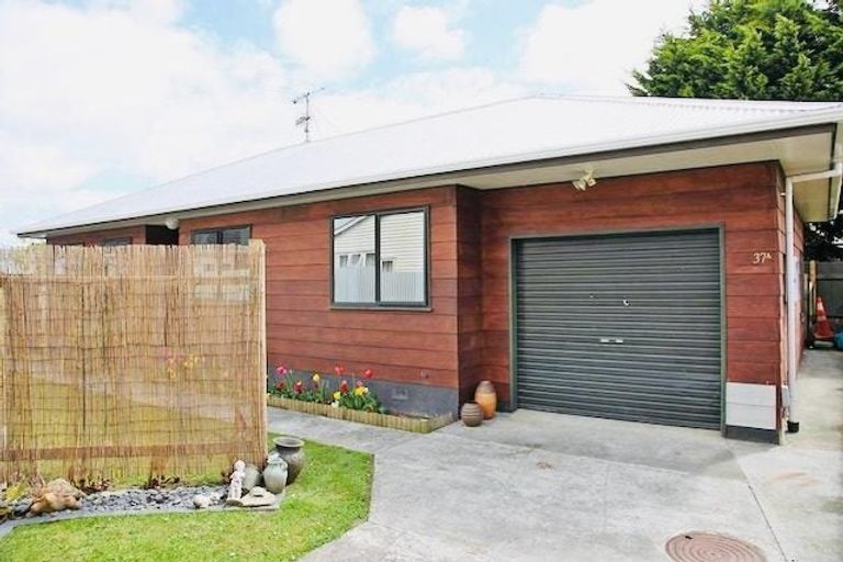 Photo of property in 1/37 Compton Crescent, Taita, Lower Hutt, 5011
