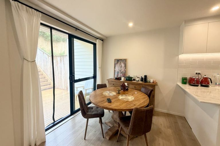 Photo of property in 6/11 Rengarenga Rise, Fairview Heights, Auckland, 0632