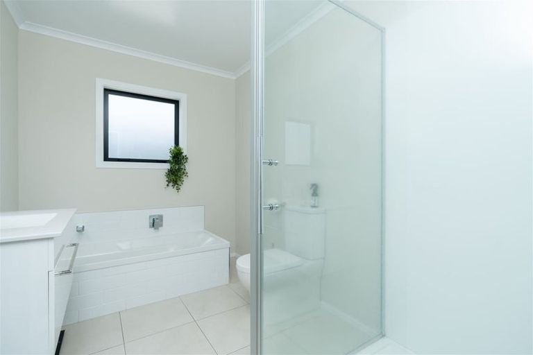 Photo of property in 35 Ridgedale Crescent, Flagstaff, Hamilton, 3210