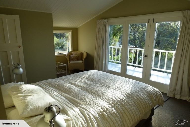 Photo of property in 74 Main Road, Governors Bay, Lyttelton, 8971
