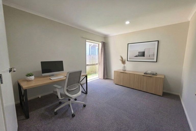 Photo of property in 71a Vincent Street, Howick, Auckland, 2014