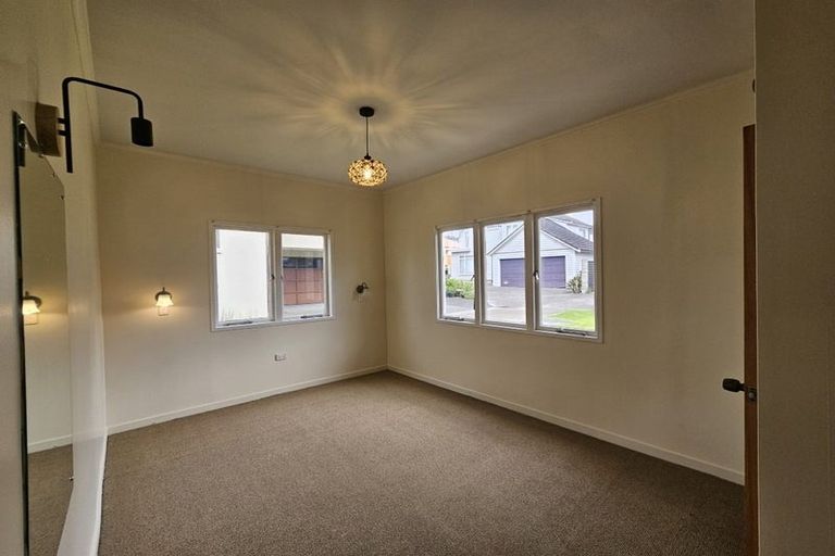 Photo of property in 8 Commons Avenue, Mount Maunganui, 3116