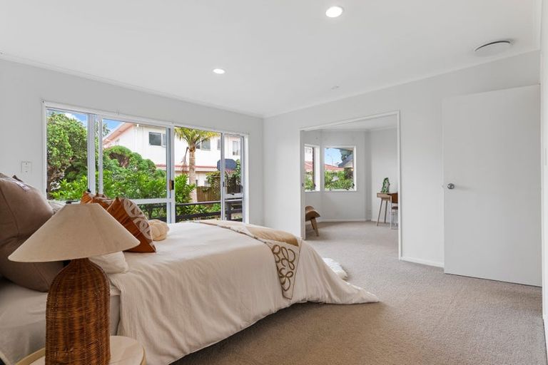 Photo of property in 3 Bronte Place, Somerville, Auckland, 2014