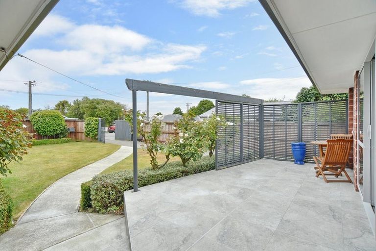 Photo of property in 4 Mcfaddens Road, St Albans, Christchurch, 8052