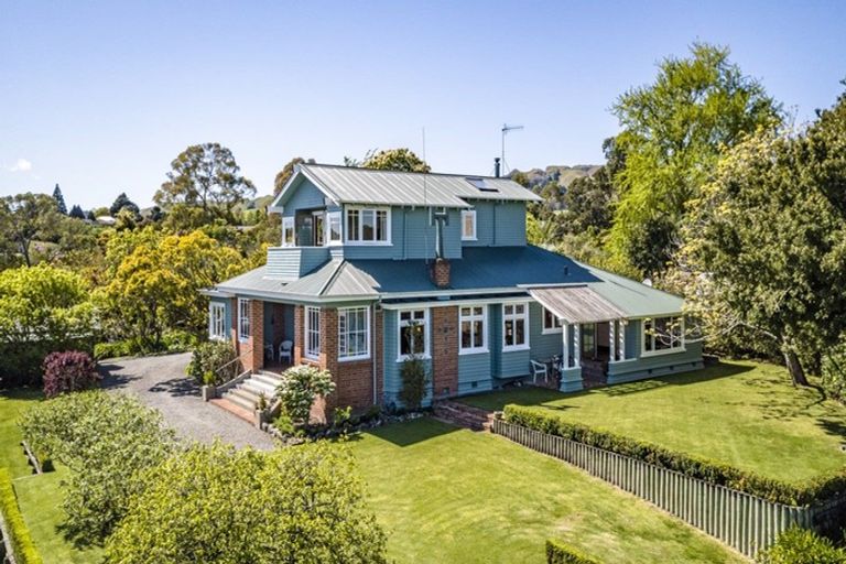 Photo of property in 38 Selwyn Road, Havelock North, 4130