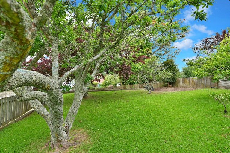 Photo of property in 10 Totara Road, Stanmore Bay, Whangaparaoa, 0932
