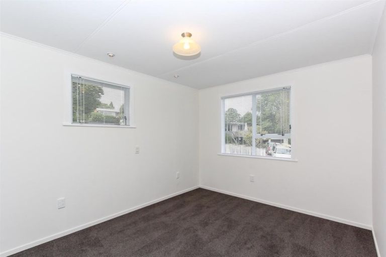 Photo of property in 2 Wayne Place, Ferndale, New Plymouth, 4310