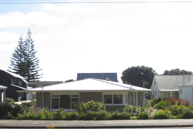 Photo of property in 195 Pohutukawa Avenue, Ohope, 3121