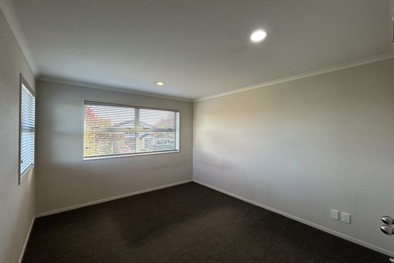 Photo of property in 19 Springcrest Drive, Karaka, Papakura, 2113