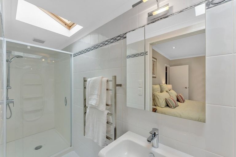 Photo of property in 24 Olena Avenue, Sunnyhills, Auckland, 2010