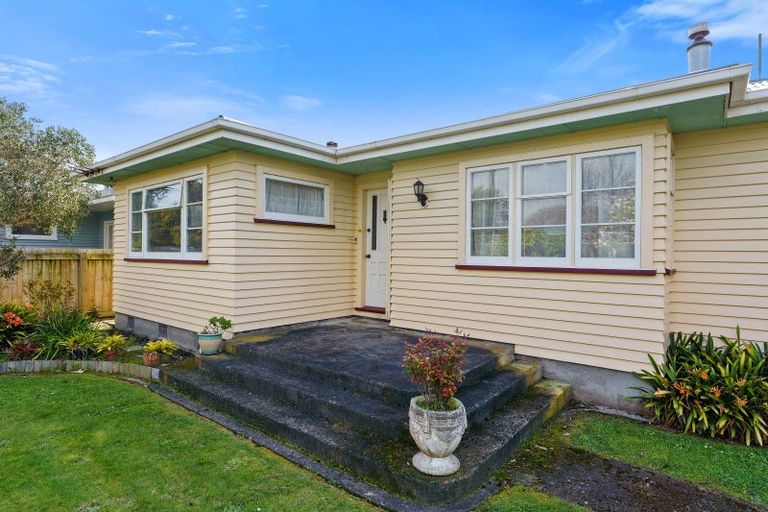 Photo of property in 17 Atmore Avenue, Otaki, 5512