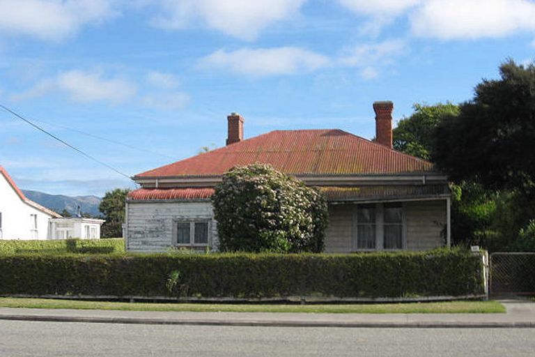 Photo of property in 18 Edward Street, Waimate, 7924