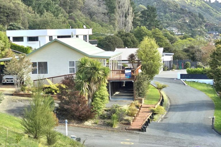 Photo of property in 4 Collins Place, Picton, 7220
